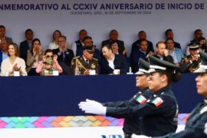 Querétaro celebra el aniversario de la Independencia con un gran desfile