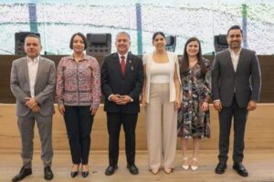 Congreso hace historia con doble Mesa Directiva